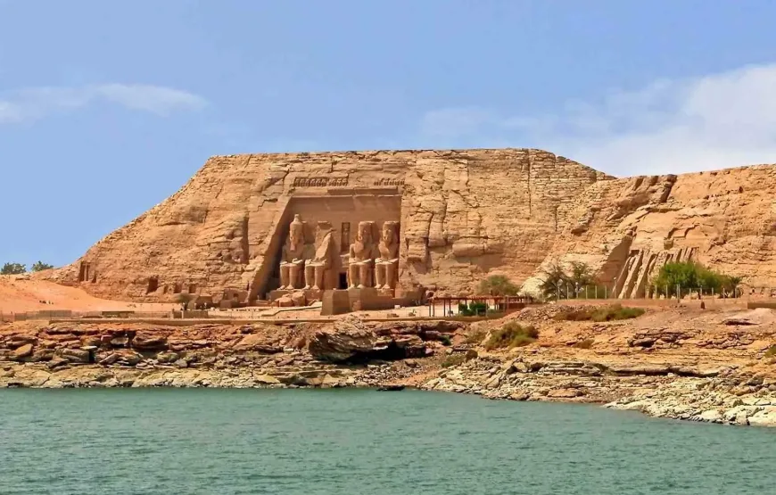 Day tour to Abu Simbel from Aswan by private car