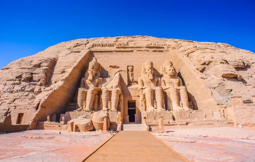 Day tour to Abu Simbel from Aswan by private car