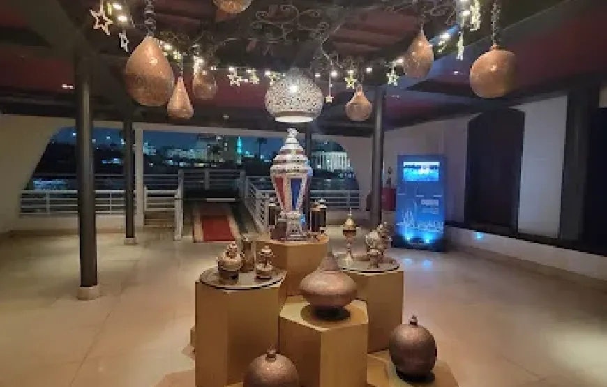 Nile Maxim Dinner Cruise in Cairo