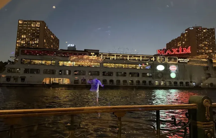 Nile Maxim Dinner Cruise in Cairo